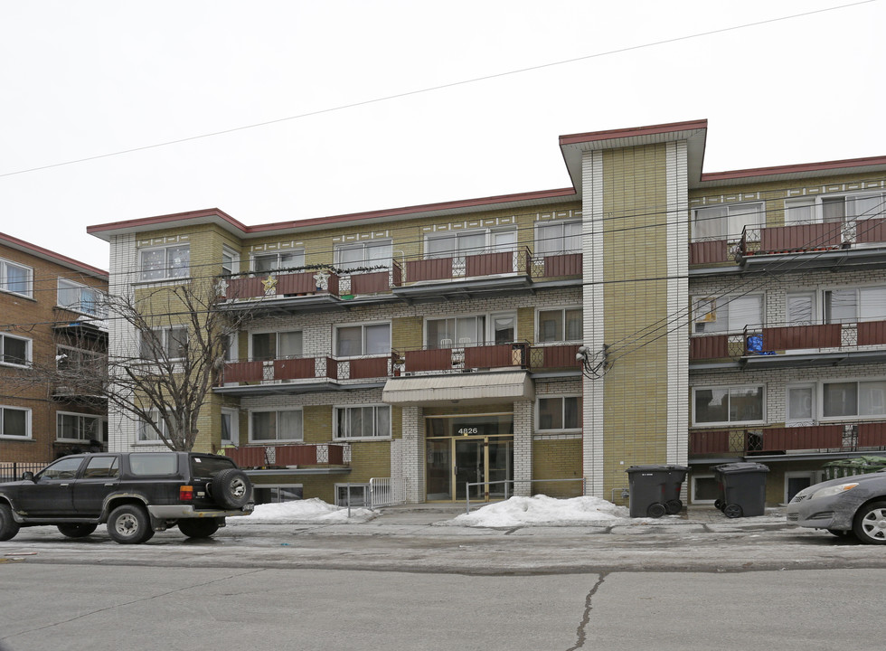 4826 de Courtrai in Montréal, QC - Building Photo