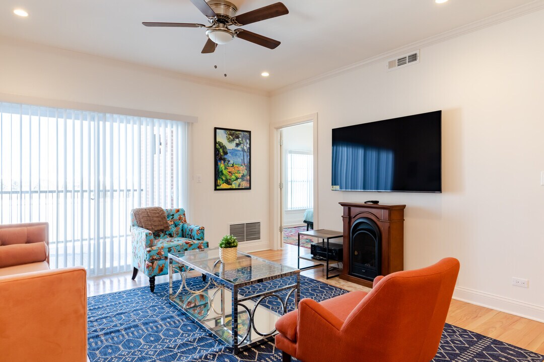 The Legacy Apartments in Plainfield, IL - Building Photo