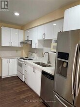 5288 Longhouse Crescent in Mississauga, ON - Building Photo - Building Photo