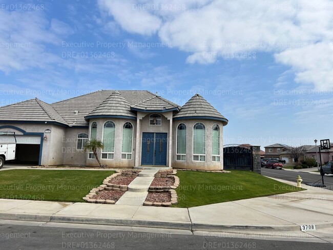 3708 Rock Meadow Ct in Bakersfield, CA - Building Photo - Building Photo