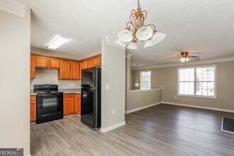 9100 Ashton Rd in Jonesboro, GA - Building Photo - Building Photo