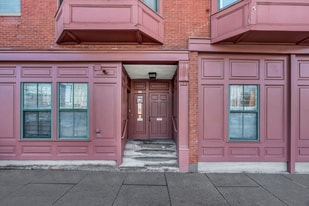 7 E Berkeley St, Unit 4 in Boston, MA - Building Photo