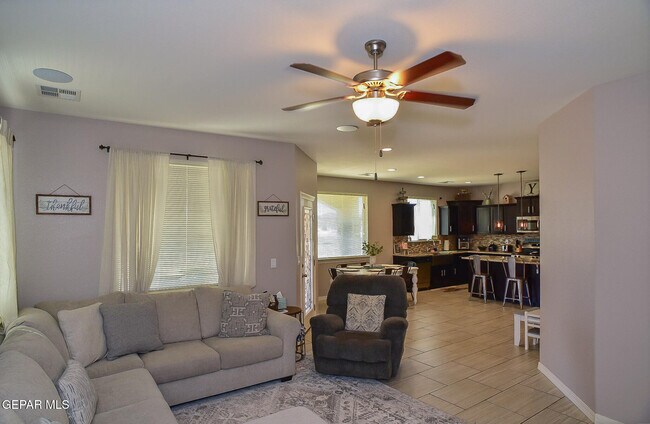 14447 Onnie Kirk Ave in El Paso, TX - Building Photo - Building Photo