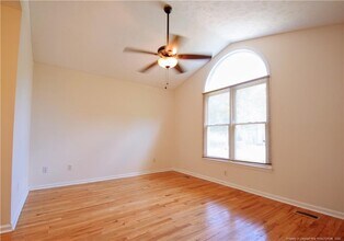 521 Stone Way Ct in Fayetteville, NC - Building Photo - Building Photo
