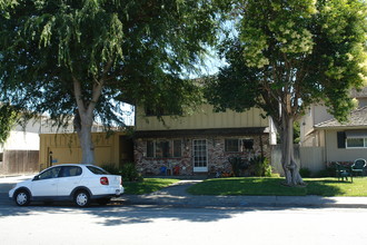 843 Maryann Dr in Santa Clara, CA - Foto de edificio - Building Photo