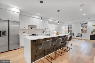 320 Webster St NW in Washington, DC - Building Photo - Building Photo