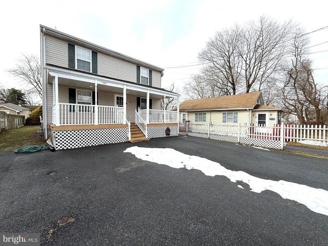 402 Kiamensi Rd in Wilmington, DE - Building Photo - Building Photo