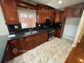 260 E Plenty St in Long Beach, CA - Building Photo - Building Photo