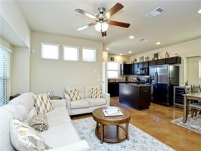 4614 Truth Wy in Austin, TX - Building Photo - Building Photo