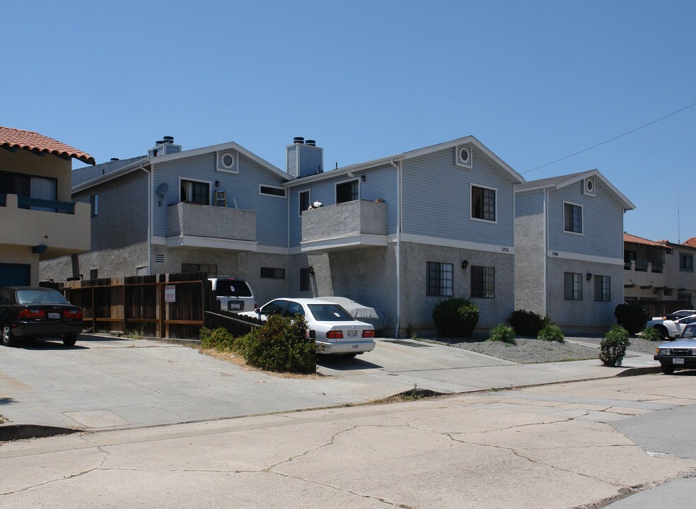 3752-3760 33rd St in San Diego, CA - Building Photo