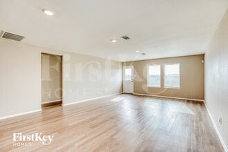 3363 Avary River Ln in Richmond, TX - Foto de edificio - Building Photo