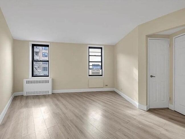 50 Shore Blvd in Brooklyn, NY - Building Photo - Building Photo