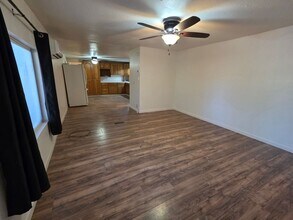 2260 E Hearne Ave in Kingman, AZ - Foto de edificio - Building Photo