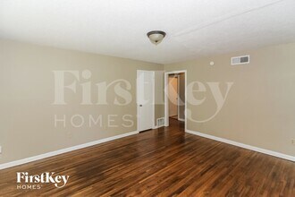 1347 Wilbec Rd in Memphis, TN - Building Photo - Building Photo