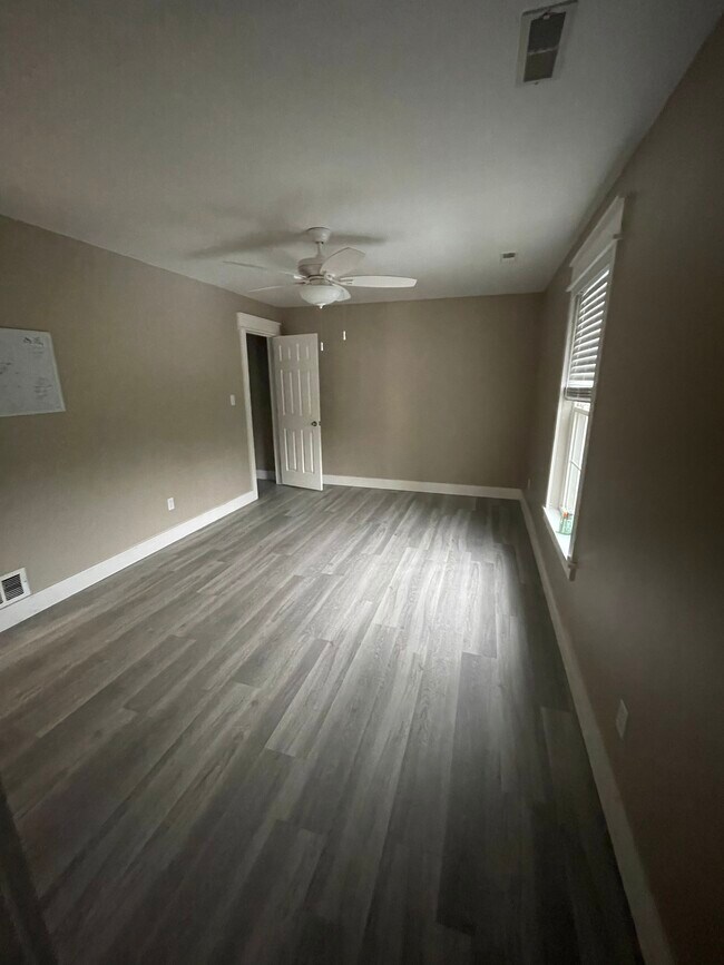 8325 Old Lemay Ferry Rd Rentals in Barnhart, MO