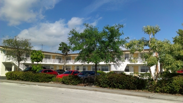 801 N H St in Lake Worth, FL - Foto de edificio