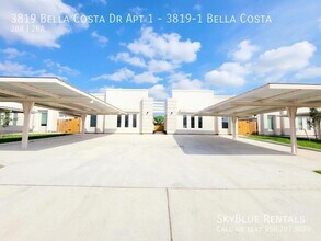 3819 Bella Costa Dr in Weslaco, TX - Building Photo - Building Photo