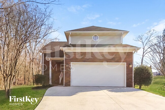 property at 811 Willow Ln