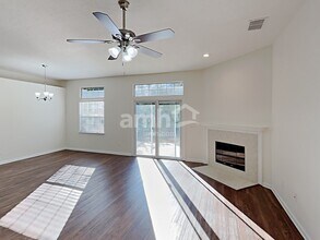 245 Carolina Jasmine Ln in Jacksonville, FL - Building Photo - Building Photo