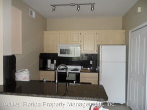 8927 Legacy Ct-Unit -20-201 in Kissimmee, FL - Building Photo - Building Photo