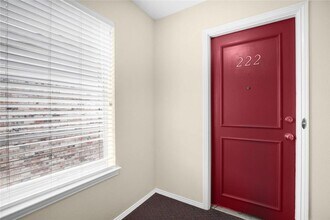 5044 Matilda St, Unit 222I in Dallas, TX - Building Photo - Building Photo