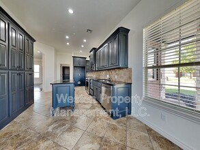 2008 SE 9th St in Moore, OK - Building Photo - Building Photo