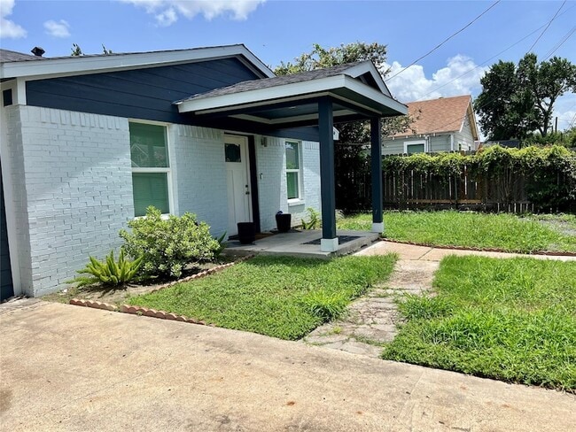 property at 1119 Panama St