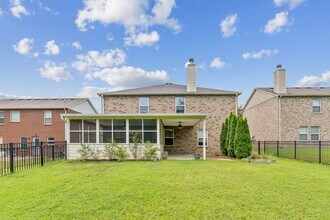 1006 Harmony Ln in Hendersonville, TN - Building Photo - Building Photo