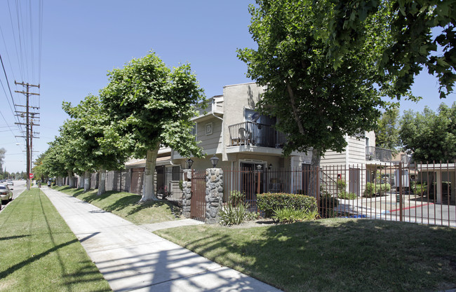 Lifestyle Apartments in Fontana, CA - Building Photo - Building Photo