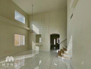 1709 Wandering Winds Way, Unit 2-404 in Las Vegas, NV - Building Photo - Building Photo