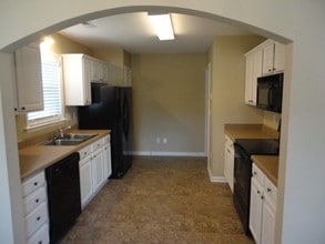 3643 Signet Dr in Winston-Salem, NC - Building Photo - Building Photo