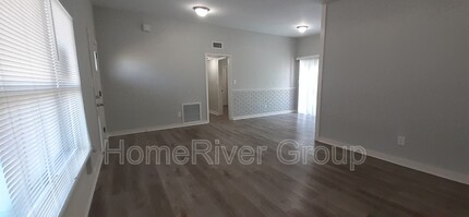 6110 Perrine Dr in Orlando, FL - Building Photo - Building Photo