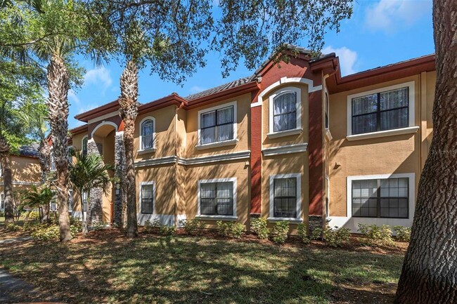 2199 Chianti Pl in Palm Harbor, FL - Foto de edificio - Building Photo