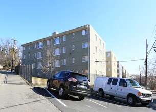 701-725 Brandywine St SE in Washington, DC - Building Photo - Building Photo