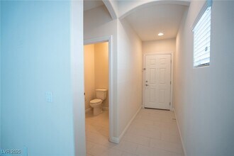 9419 Sparkling Wing Ct in Las Vegas, NV - Building Photo - Building Photo