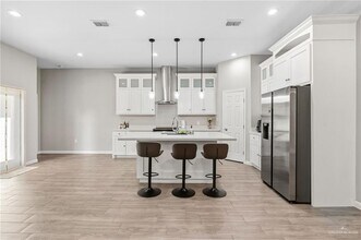 15 Providence Ave in McAllen, TX - Building Photo - Building Photo