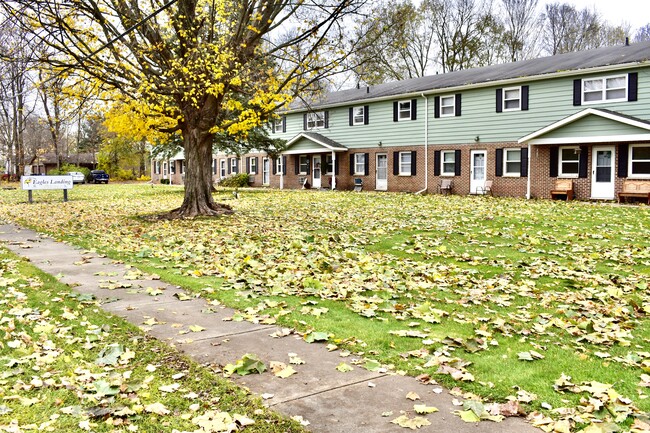 Eagles Landings in Schoolcraft, MI - Building Photo - Building Photo