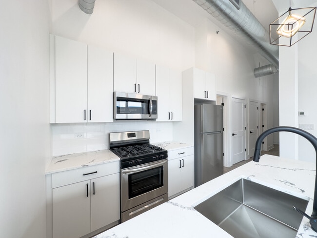 4731 N Western Ave in Chicago, IL - Foto de edificio - Building Photo