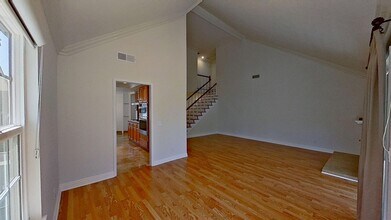 1013 Powell Dr in Placentia, CA - Foto de edificio - Building Photo