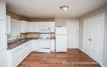 755 W Knox St in Slaton, TX - Building Photo - Building Photo