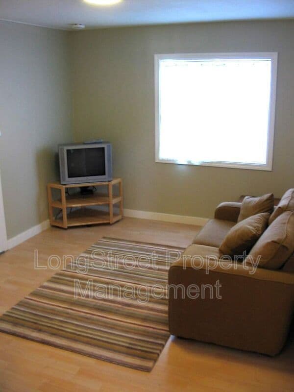 3140 NW Grant Ave in Corvallis, OR - Building Photo - Building Photo