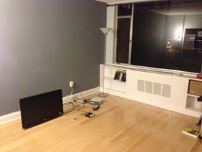 1021 Arlington Blvd, Unit 540 in Arlington, VA - Foto de edificio - Building Photo