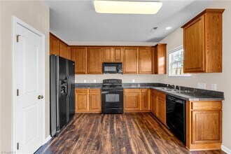 3884 Tarrant Trace Cir in High Point, NC - Building Photo - Building Photo