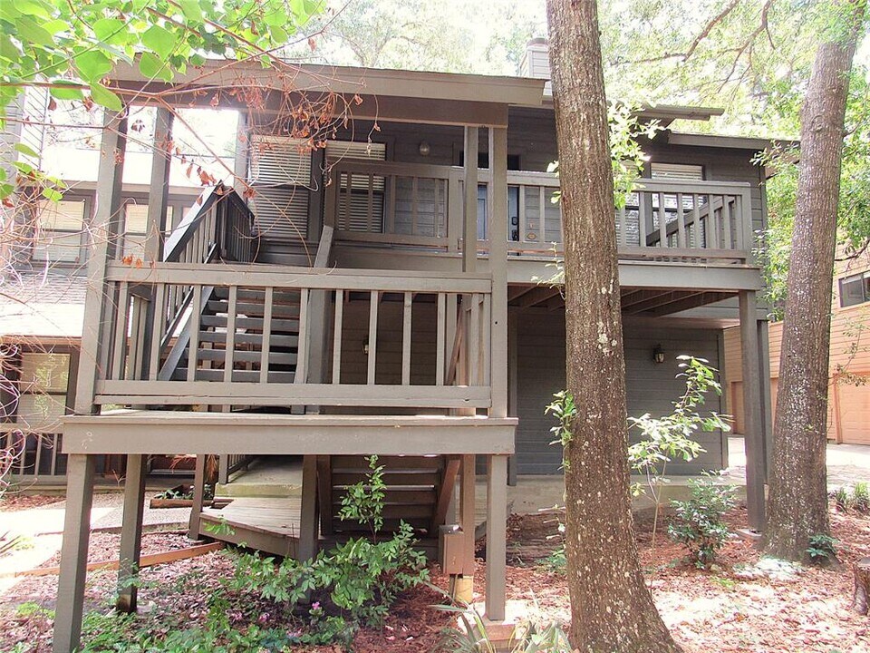 31 Sawmill Grove Ln in Spring, TX - Building Photo