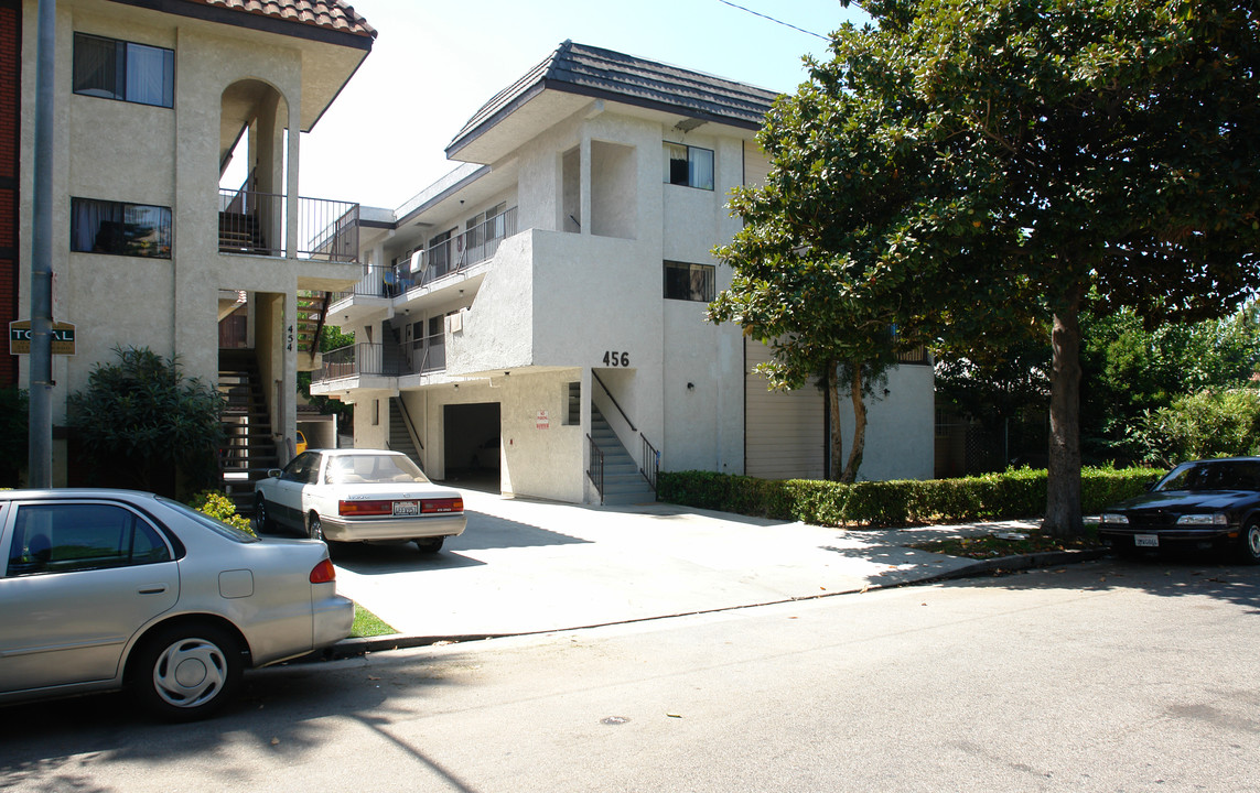 456 Ivy St in Glendale, CA - Building Photo