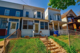 450 Hamilton St in Albany, NY - Building Photo