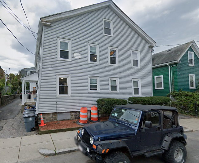 10 Shepard St in Boston, MA - Foto de edificio - Building Photo