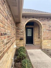 9021 Racquet Club Dr in Fort Worth, TX - Building Photo - Building Photo