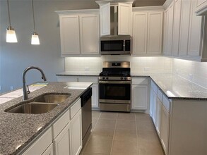 1229 Creekbank Dr in McKinney, TX - Building Photo - Building Photo