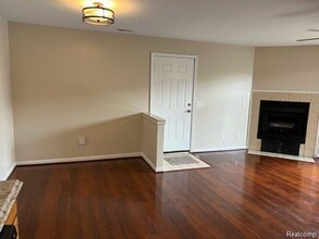 16143 Clarkson Dr in Fraser, MI - Building Photo - Building Photo